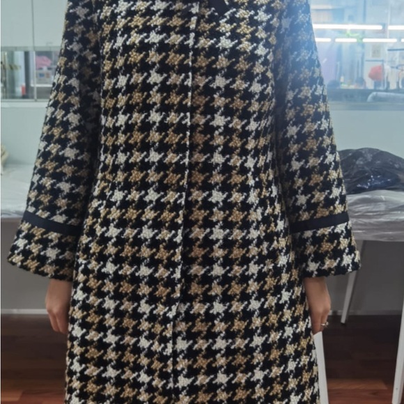 Black, White & Tan Houndstooth Coat Dress | Elegant, Timeless & Chic - Picture 2 of 9
